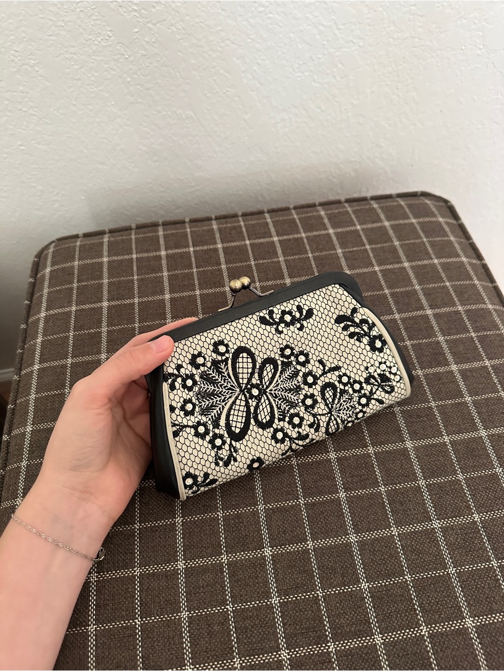 Isabella Fiore Clutch Wallet Black & Cream Like New